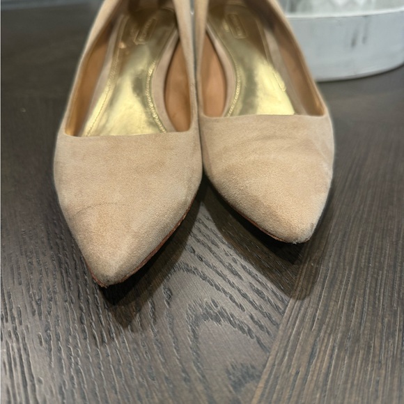 Coach suede heels in tan, gold leather insoles size 7.5b - Picture 2 of 5